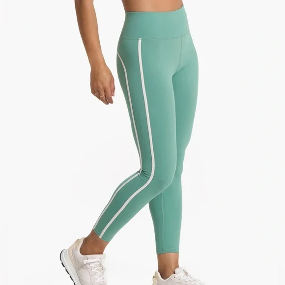 Vuori Track Leggings Women's BreatheInterlock, NWT Size small. - Picture 4 of 8